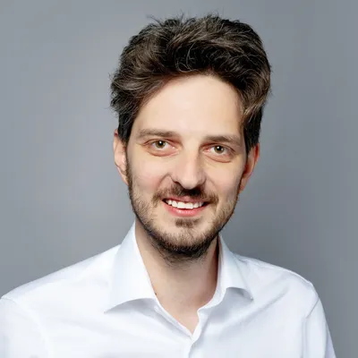 Photograph of Maxim Katz